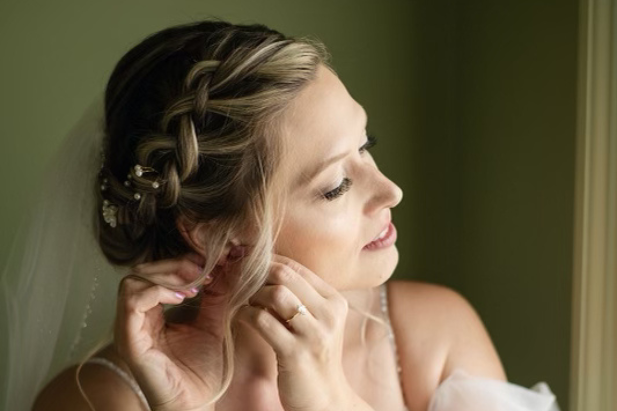Buffalo bridal hair stylist